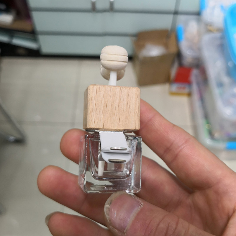 Empty Glass Car Air Freshener Perfume Bottles Fragrance Diffuser Bottle With Vent Clip And Sticks For Sale