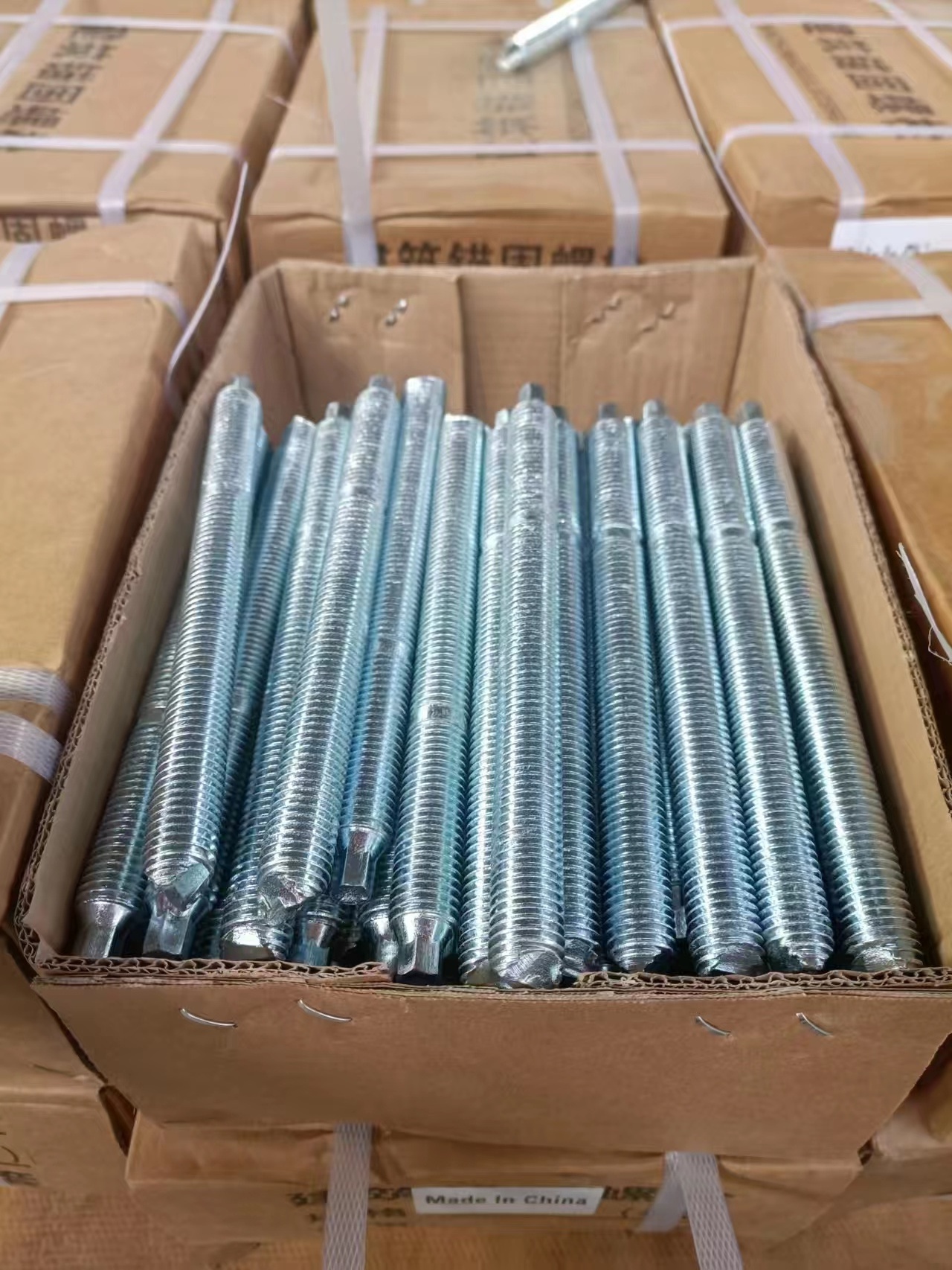 Fastener Factory Galvanized Chemical Anchor Stud Bolt Chemical Anchor Capsule Chemical Fixing Threaded Rod