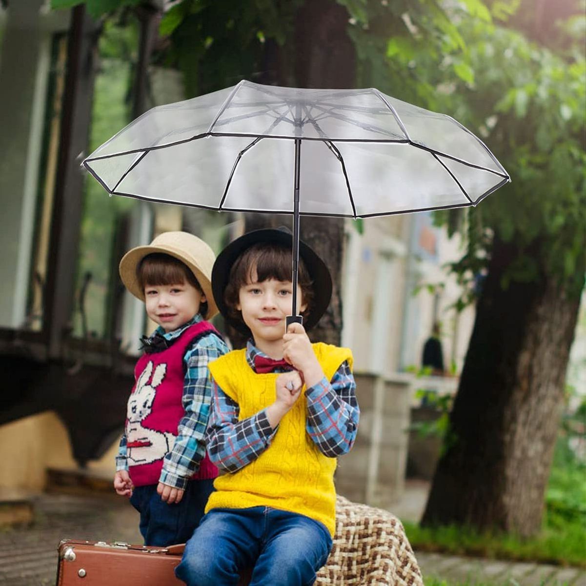 Clear transparent BUBBLE Umbrellas: Staying Stylish Under the Rain and Sun