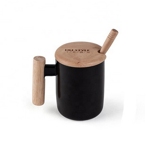 Nordic Porcelain Custom Wooden Handle Ceramic Mug 13oz Matte White Black Porcelain Ceramic Coffee Pipe Mug Set with Gift Box