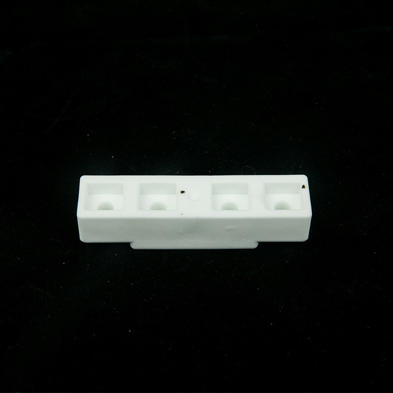 95 alumina ceramic parts Electronic textile high frequency insulation device Industrial ceramic rectangular four concave shaped