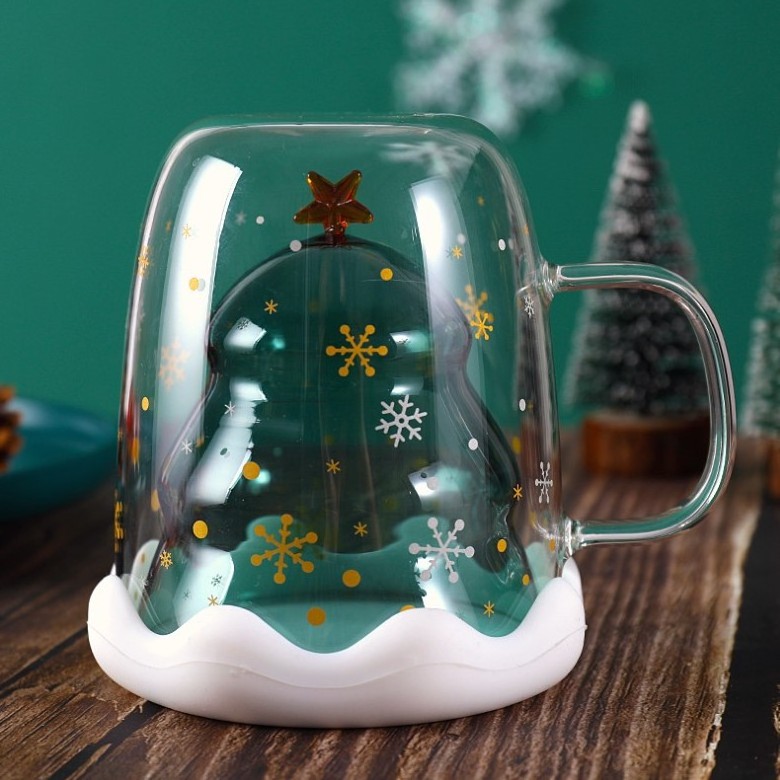 Double wall high borosilicate glass handle cup w/green xmas tree inner & amber star & decal & white silicone lid for drinking