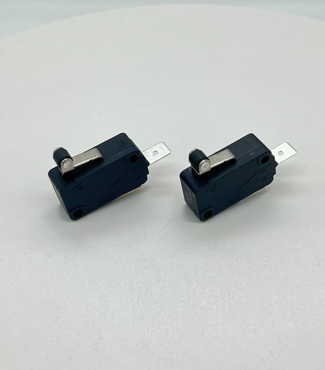 Factory Wholesale Small Snap Action Limit Switches Lever Mechanical Micro Switch