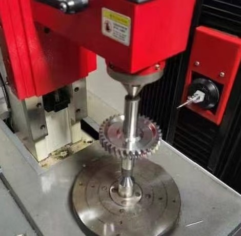 CNC Machining Small Rack Gear And Pinion Drive Plastic Round Helical Gear Rack