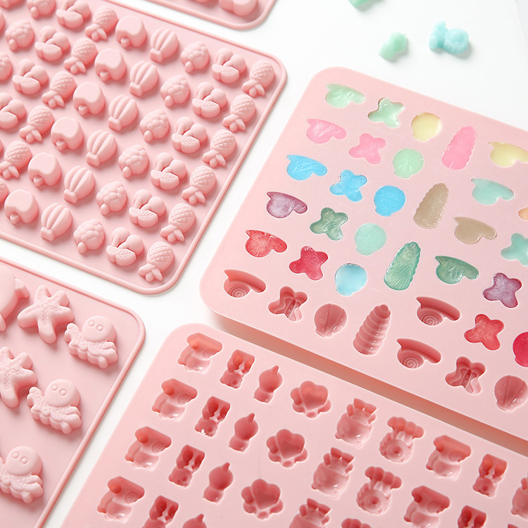 Factory hot selling cute silicone fudge mold children's food grade silicone high temperature resistant mold made of crystal glue