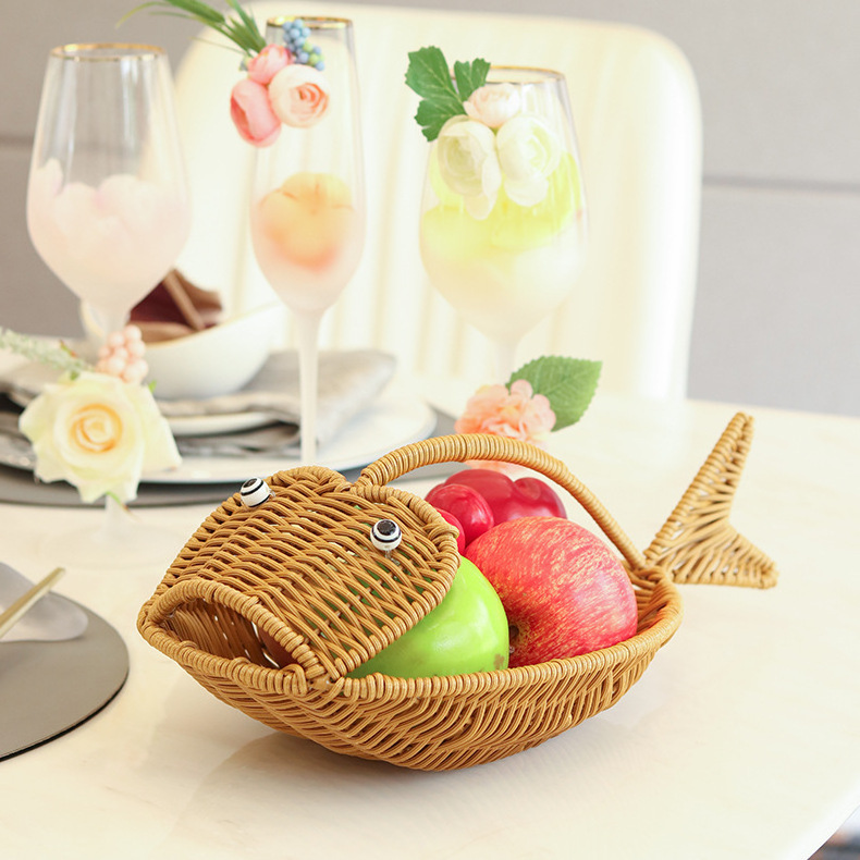 Wholesale New Fish Shape Desktop Home Storage Display Snack Fruit Basket Hand-made Rattan Basket