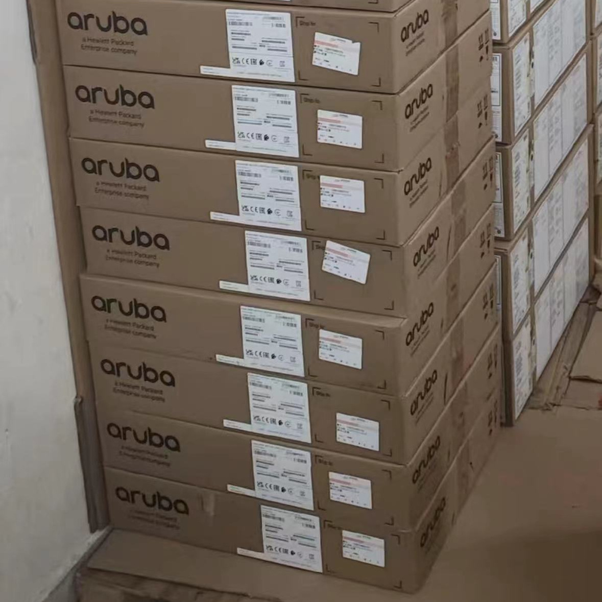 Aruba JL675A - Aruba 6100 Series Switch 48G Class4 PoE 4SFP