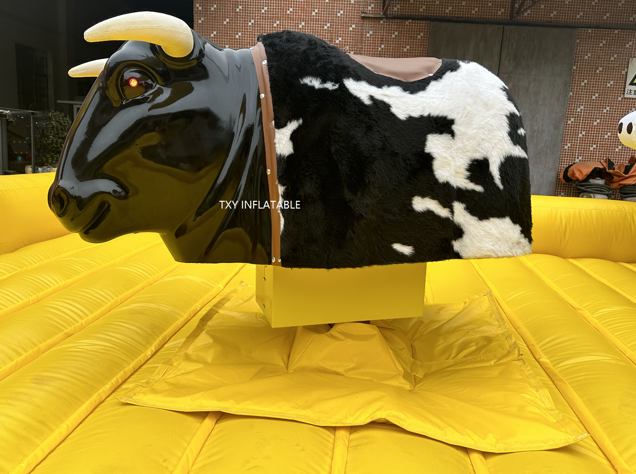 outdoor Inflatable mechanical bull games rodeo ride bull can be custom mechanical bull for adult