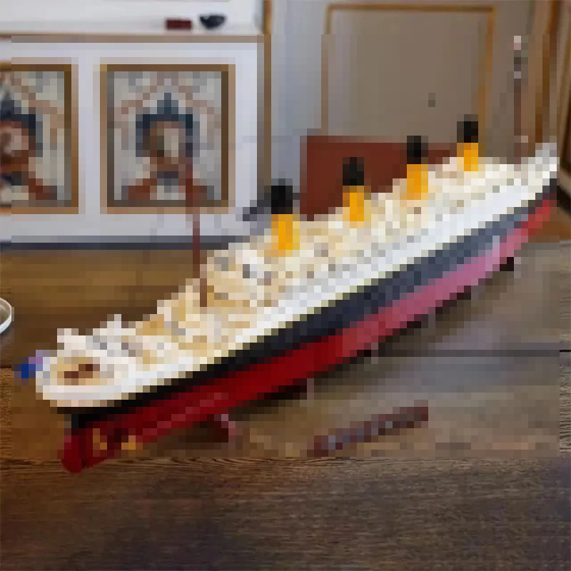 9090pcs Movie Titanic Large Cruise Boat Ship Steamship Model Jumbo DIY Assembly Brick Construction Toys Building Blocks Sets