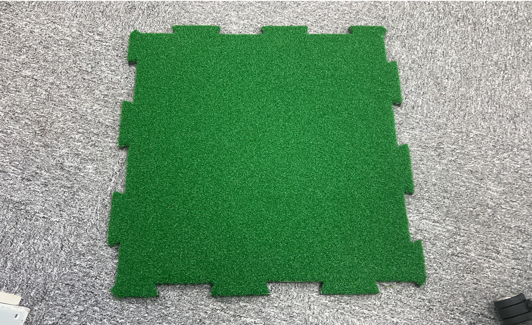 Portable Mini Golf Mat Synthetic Turf Grass Pickleball Court Sports Artificial Grass Flooring