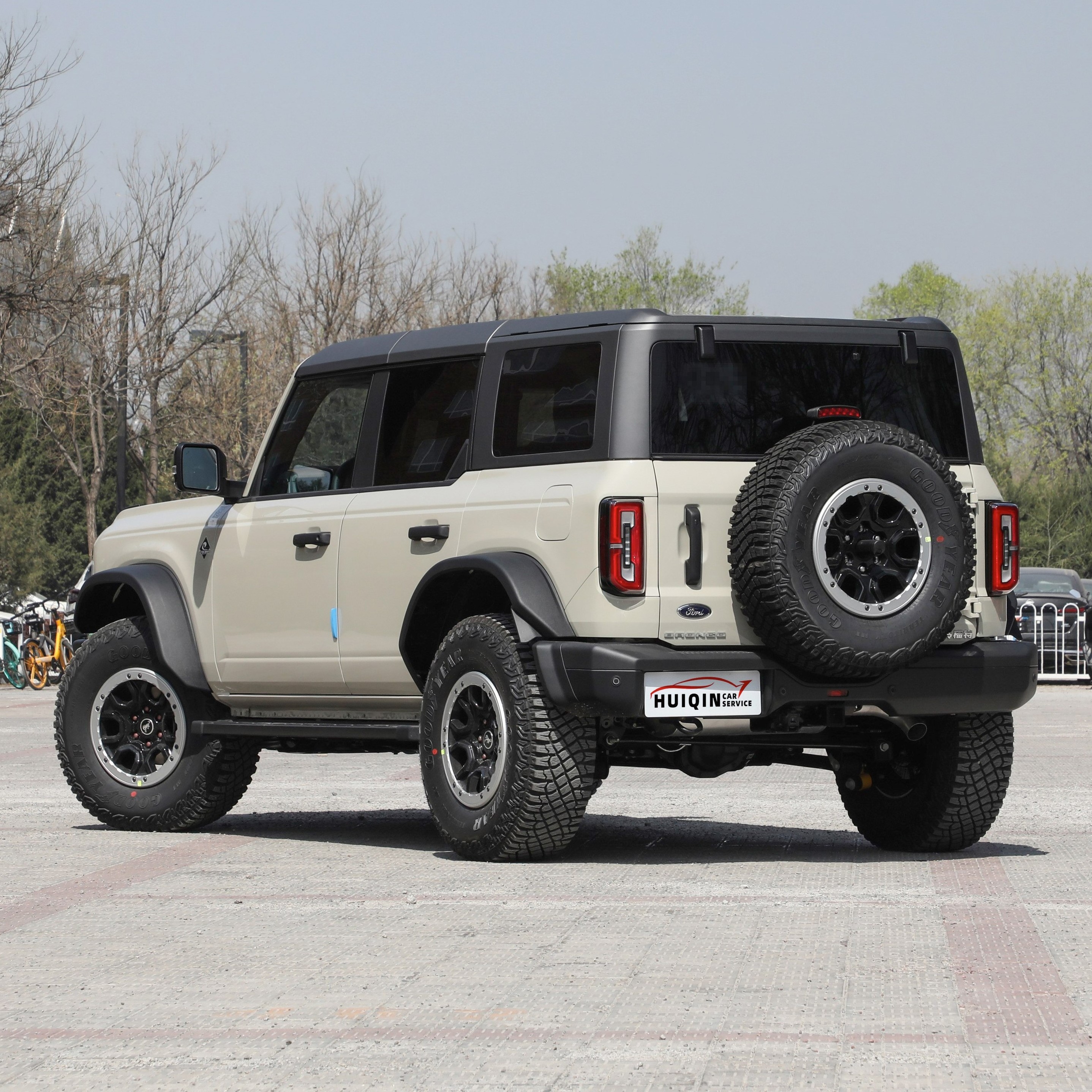 Ford Bronco gasoline 4-door 5-seater SUV 2.3T 275 horsepower high-performance four-wheel drive off-road vehicle best-selling