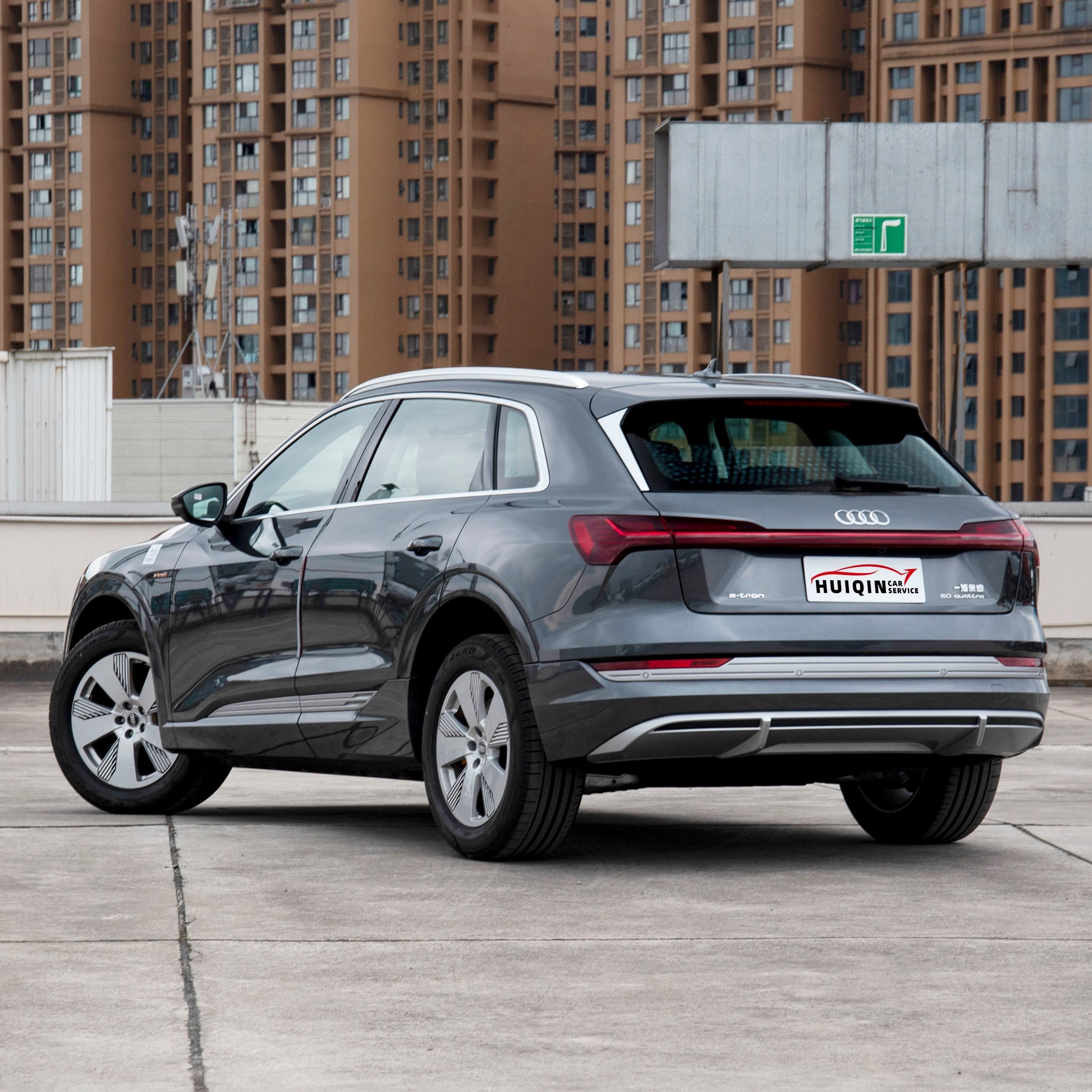 Audi e-tron 50 quattro Premium Edition pure electric dual motor four-wheel drive high-performance electric vehicle electric SUV