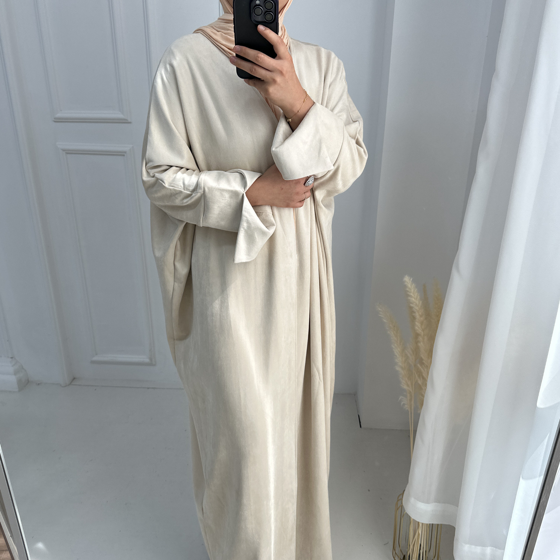 Wholesale Modest Islamic Clothing Luxury Dubai Abaya Turkey Dress Thick Velvet Coat Cardigan for Women Muslim Open Winter Abaya