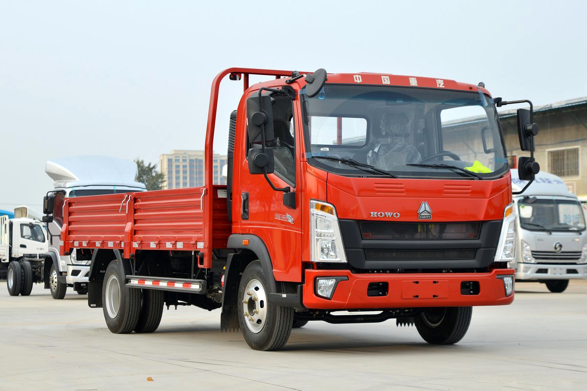 Used truck Hot Selling Products 2023  China HOWO Truck Stock Single Double Cabin 4x2 Light Diesel Duty Truck