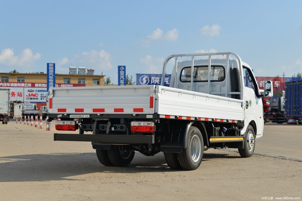 Most Popular Factory Price Small Diesel Lorry Trucks 3 Ton Light Commercial Vehicle Pickup Dongfeng Truck China Automatic Manual