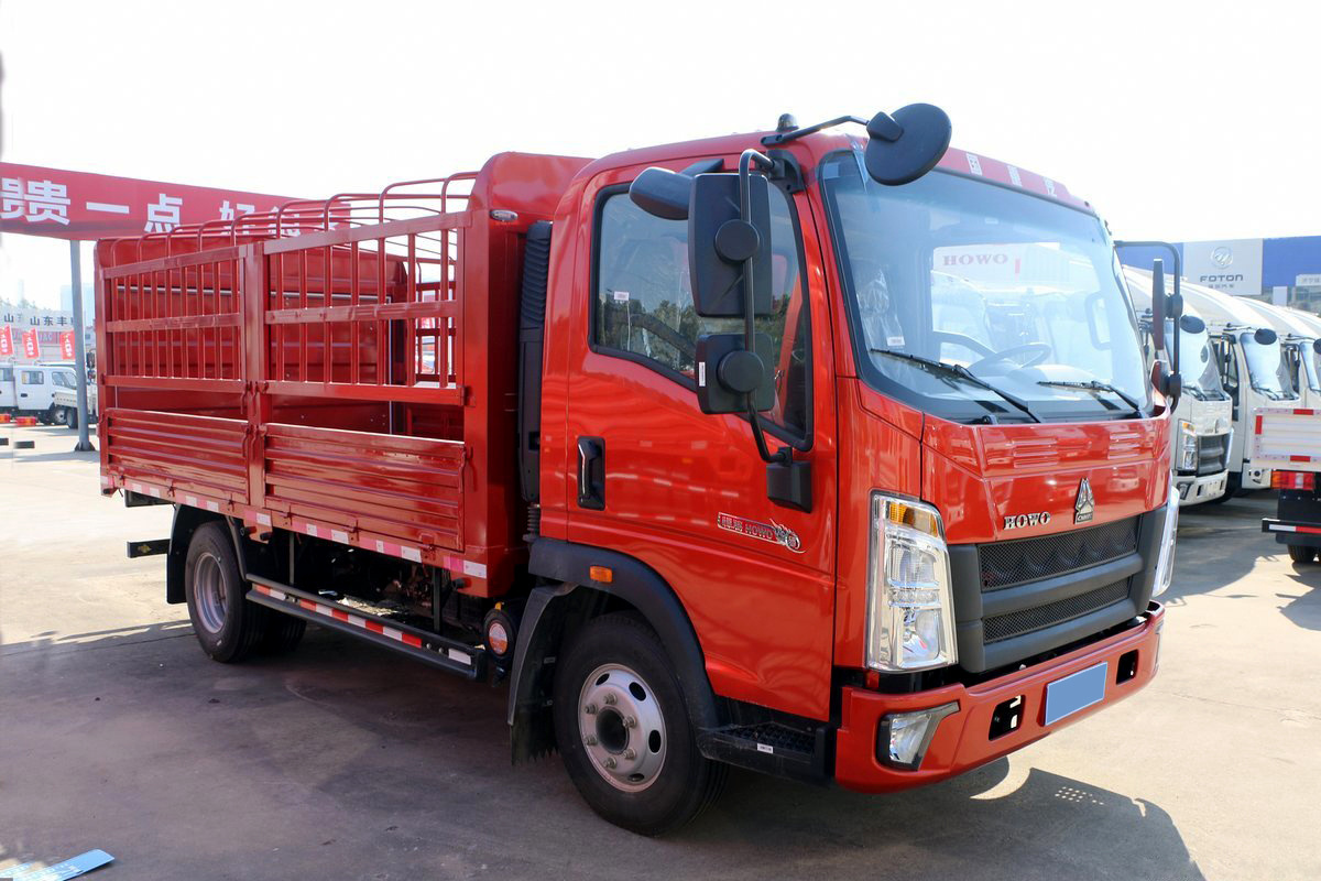 Used truck Hot Selling Products 2023  China HOWO Truck Stock Single Double Cabin 4x2 Light Diesel Duty Truck