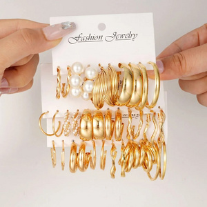 17pairs Set Of European And American New Exaggerated Temperament Lady Earrings Pearl Wave Three-tube Circle Fake Gold Earrings