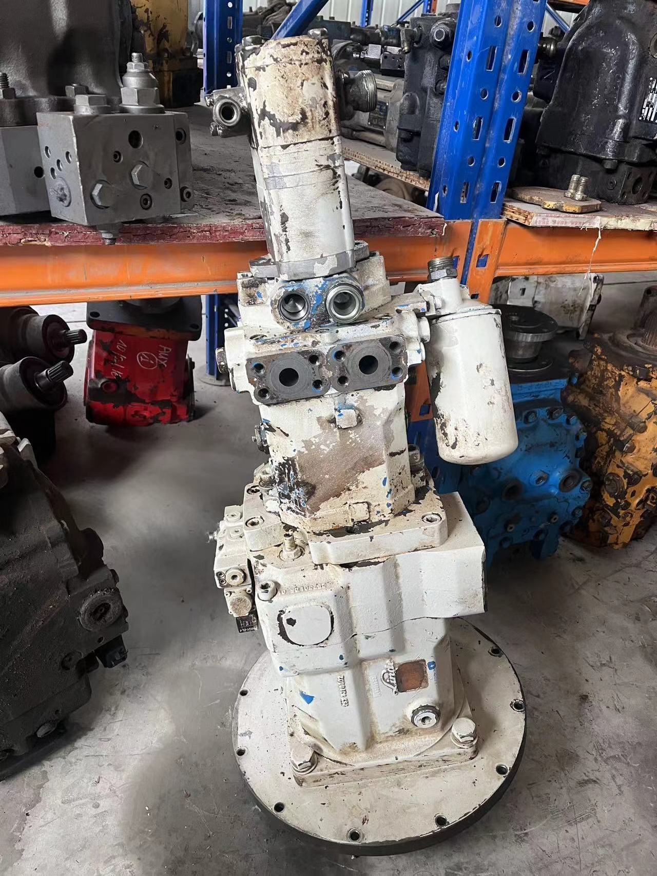 Rexroth Parker Eaton Denison et al Hydraulic Pumps Used Volvo Kubota Hyundai Kobelco Doosan BDSCH YUKEN Vickers Atos Sumitomo