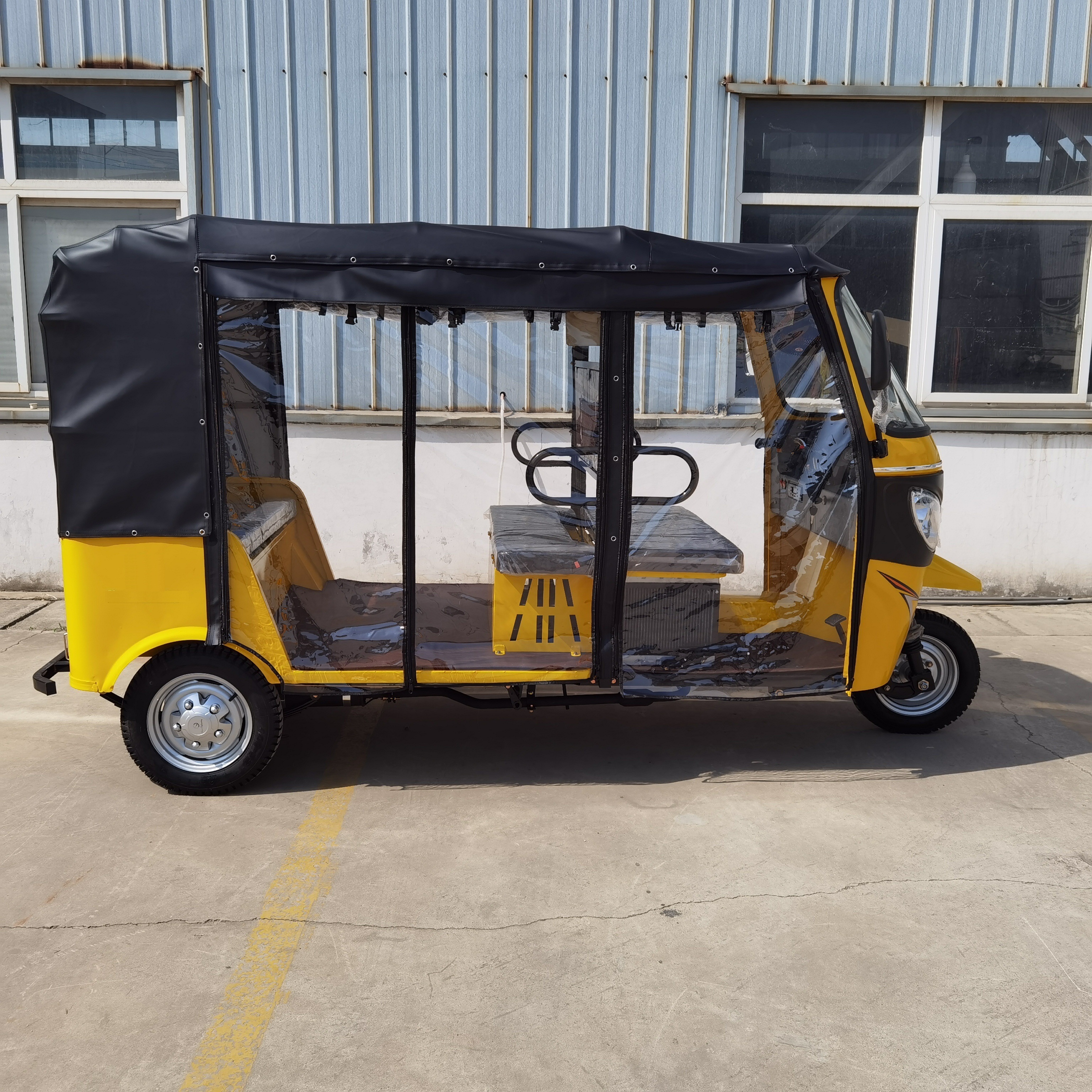 Bajaj Taxi Motor Tricycle 3-Wheel Gasoline Passenger Trike 200CC Motorcycle