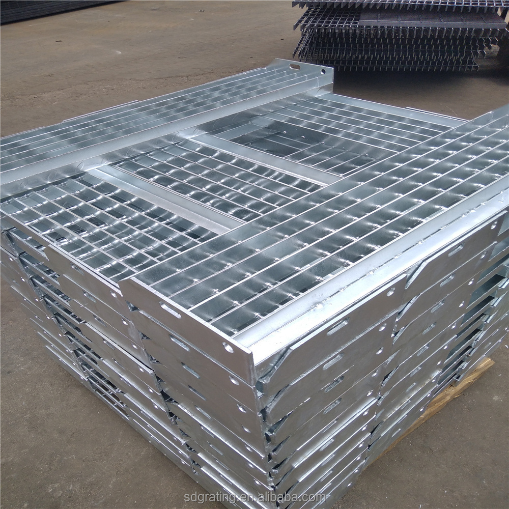 Galvanized Stair Steps Steel  Steel Treads Outdoor Steel Bar Grating Steps Industrial stair treads