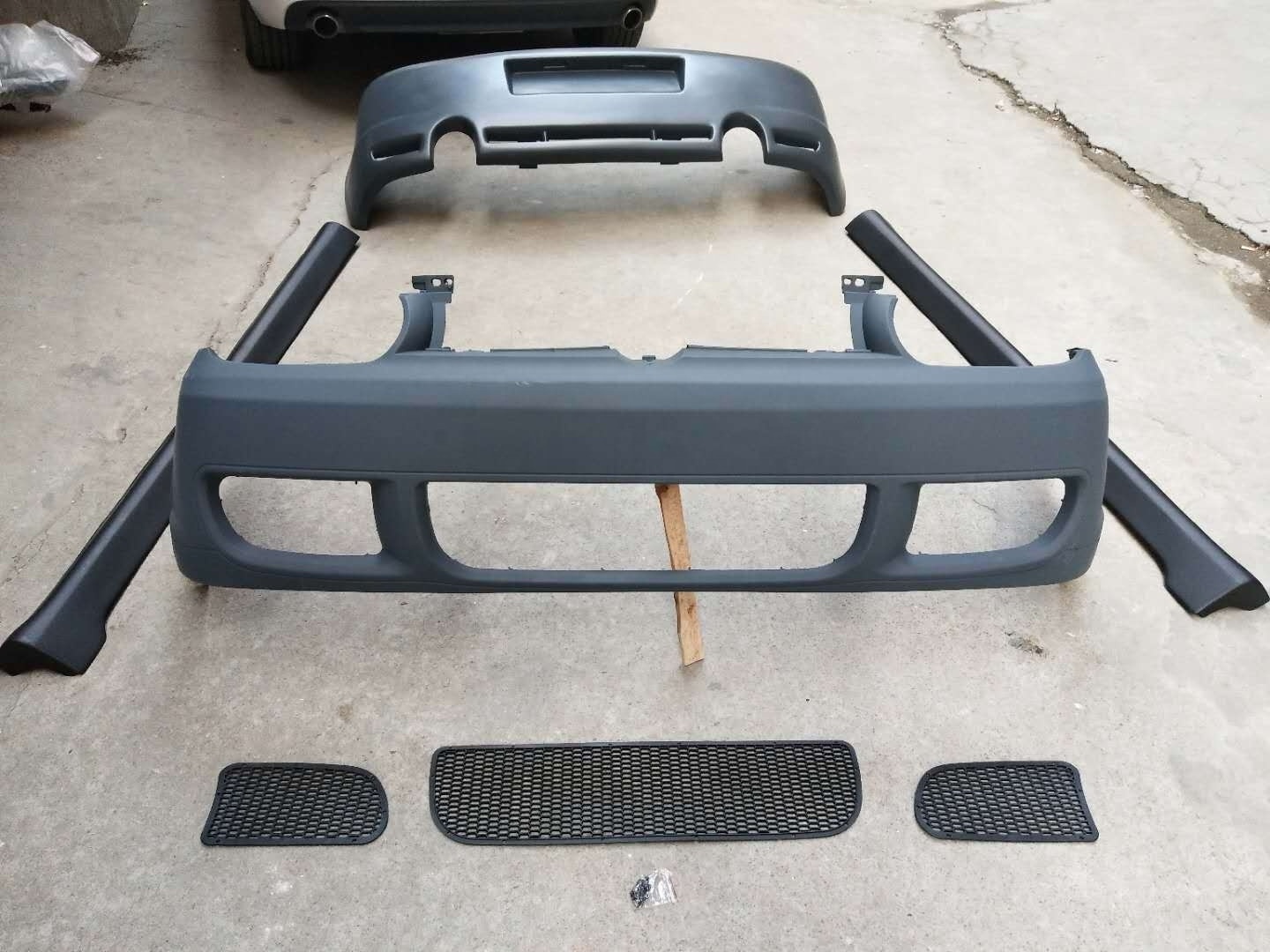 In Stock Car Body Kit Update to R32 Style Front Bumper Rear Bumper Side Skirts For Volkswagen VW Golf 4 MK4 2004-2008