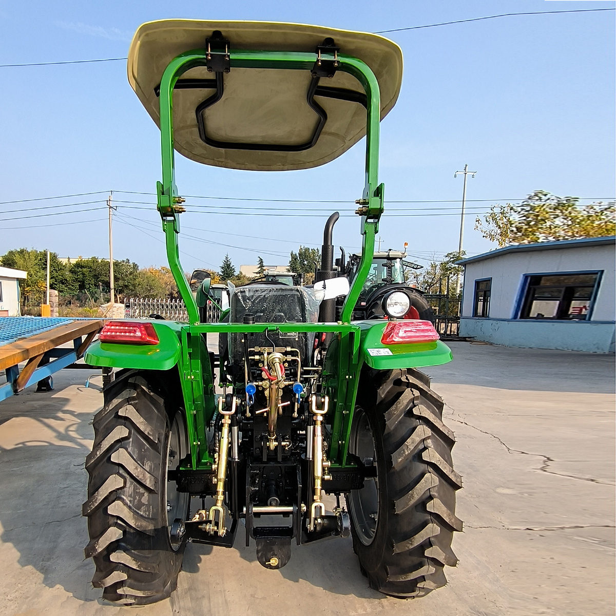 agriculture mini compact 4wd diesel tractor de granja 4x4 50hp 8+8 gears hydraulic output stage 5 farm 50hp tractor