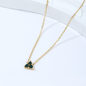 Ruigang CustomIzed Stainless Steel Emerald Clover Necklace Gold Flower Choker Necklace Iced Out Pave Diamond Necklace For Women