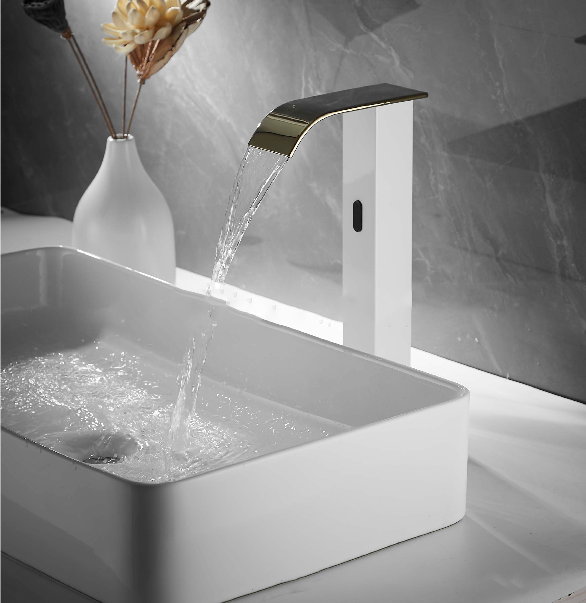 Hand free gold grifo automatico con sensor white luxury bathroom wash basin faucet touchless waterfall infrared induction taps