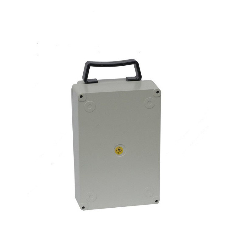 Waterproof IP67 3 way Outdoor Portable Electrical Combined Industrial Socket Power Distribution Box