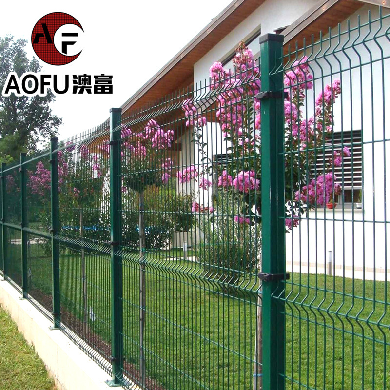 Wire mesh fence board PVC coated 3D curved fence 50 * 200mm factory garden welded mesh fence for sale