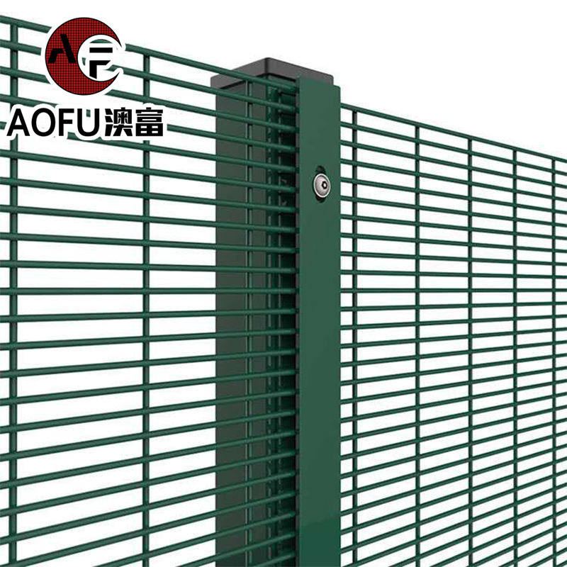 Wholesale Prices High Quality Barbed Wire Mesh 358fence / Safety Airport Fence / 358 Anti Climb Fence