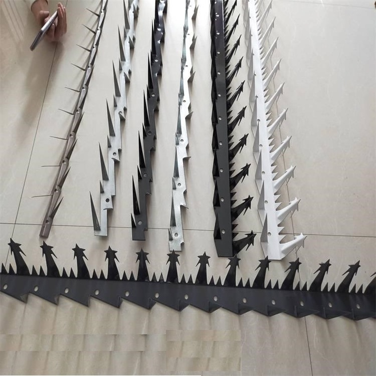 1.25 m long Metal Fence Wall Spikes  hot dip galvanized