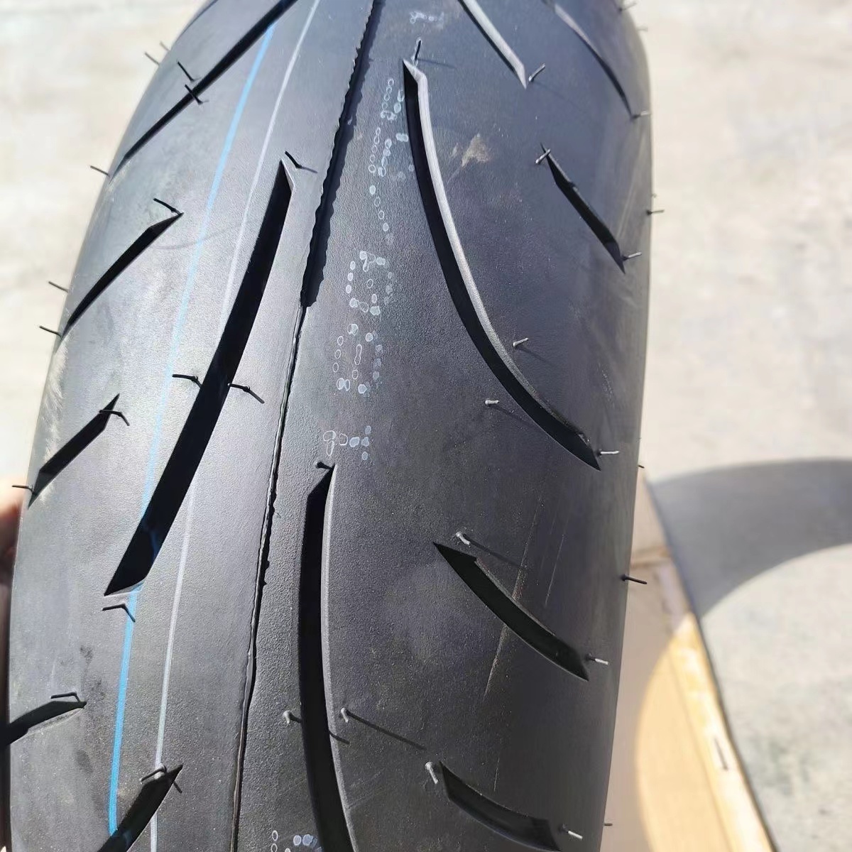 China High Quality Motorcycle Tyre 3.00-17 Cruise Motorcycle Tyre ISO9001/IATF16949/JIS/E-MARK/DOT/BIS/SNI/CCC Certificated