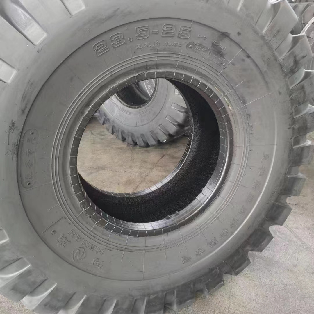 37X13.5R22 crawler mud tires, customize monster truck tyres 40X15.5R20, 4wd schlamm reifen 35x12.5r16