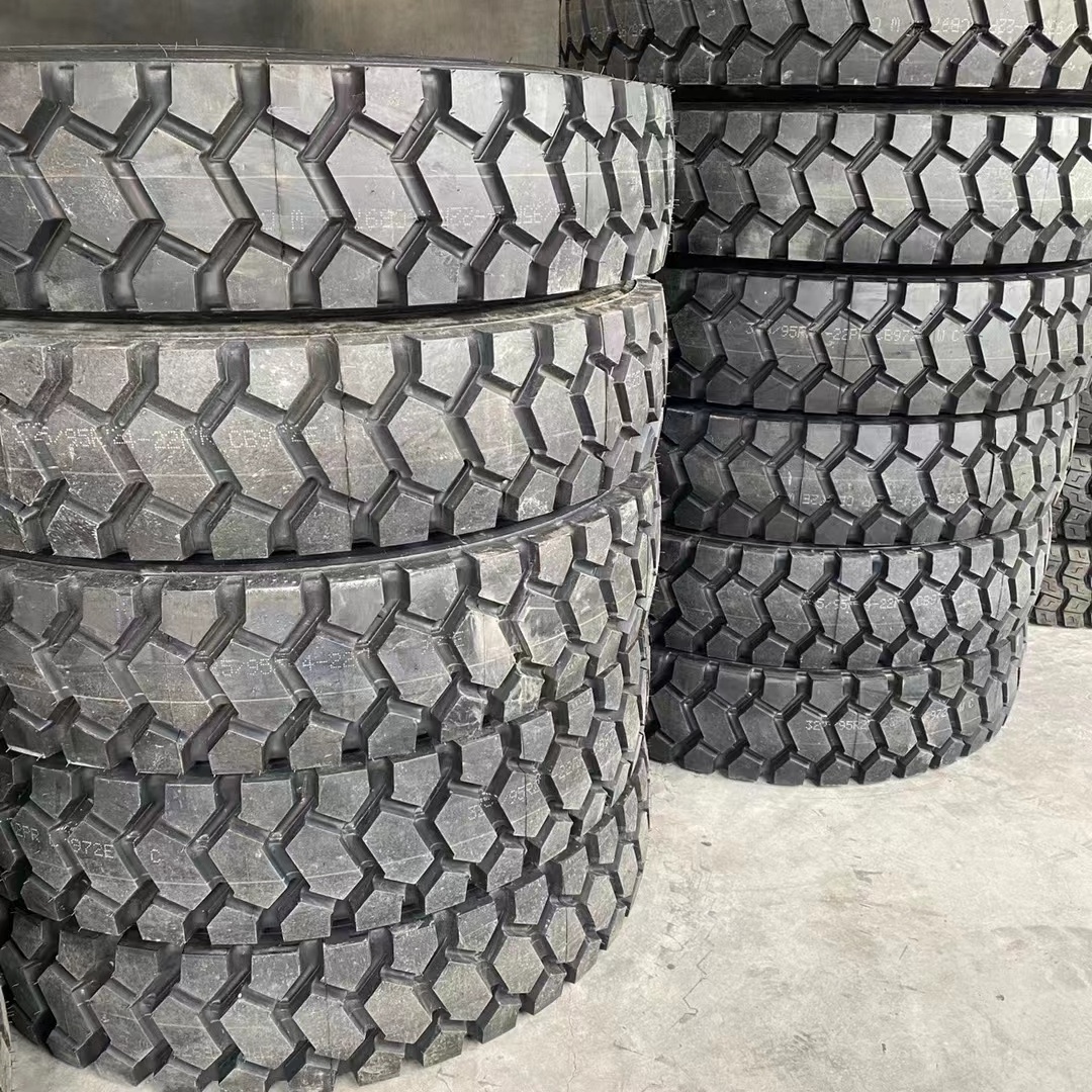 Great quality heavy radial truck tire 385 65 22.5 1200r24 900-20 295 80 r 22 5 315/80R22.5 Radial Truck Tire