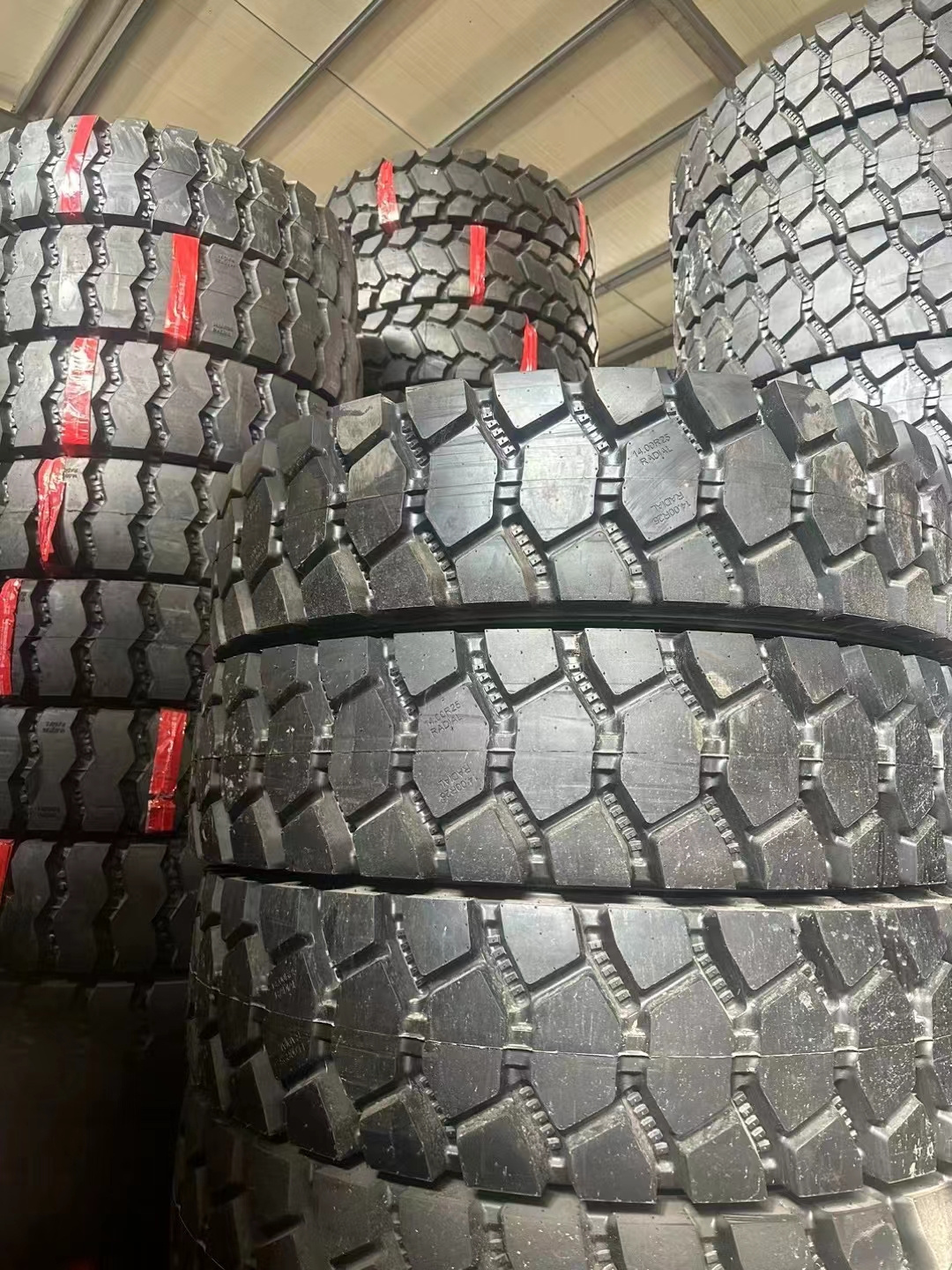 Top Tire Brands Radial TBR Truck Tires 11r22.5 12r22.5 13r22.5 315/295/385/65/215/235/75/295/75 Best Wholesale Truck Tyre