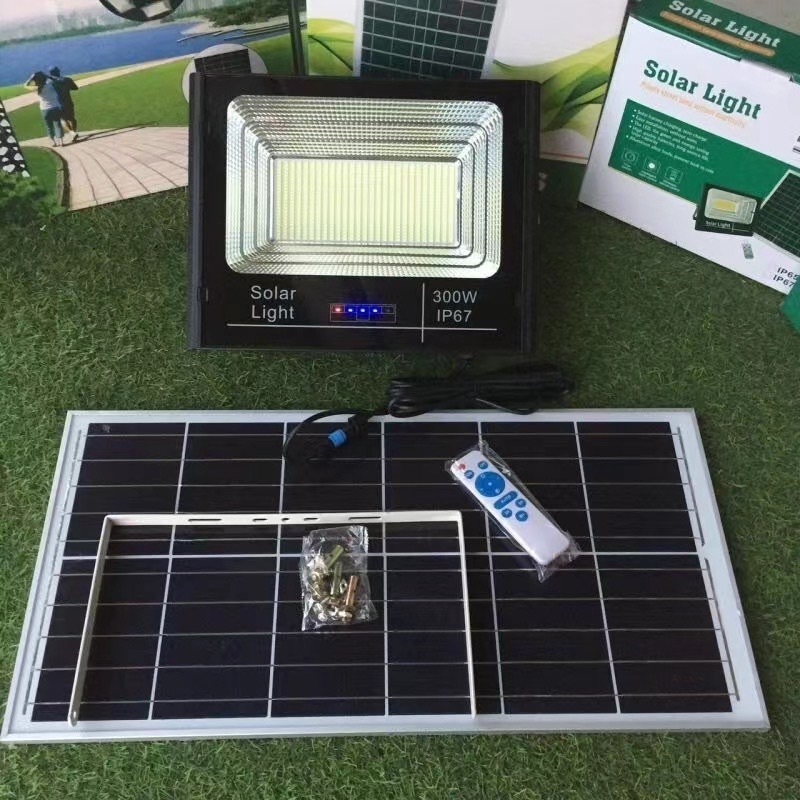 Super Bright IP67 Waterproof Outdoor Aluminum Lamp Solar Flood Light With Power Display 60W