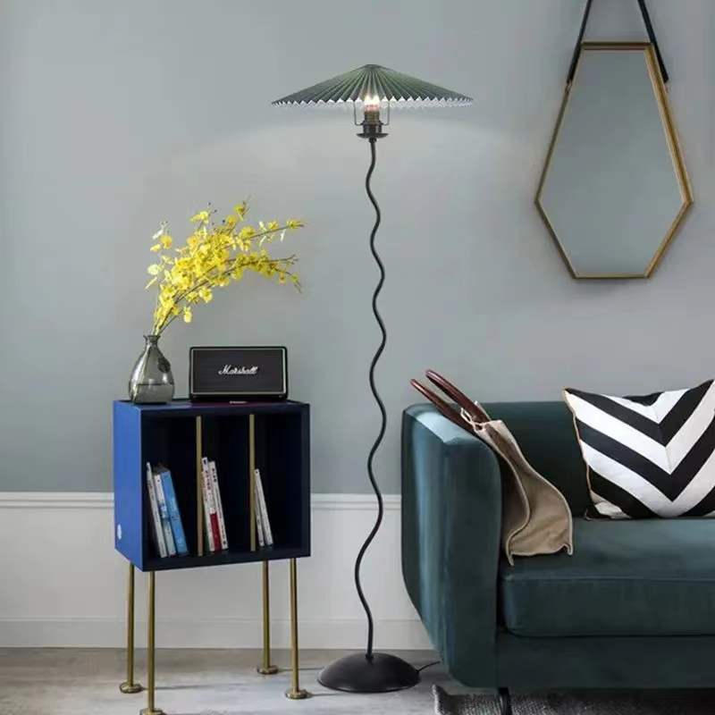 Squiggle Floor Lamp Minimalist Indoor Wave Iron Pillar PVC Lampshade 150cm Height Nordic Pleated Umbrella Floor Lamps