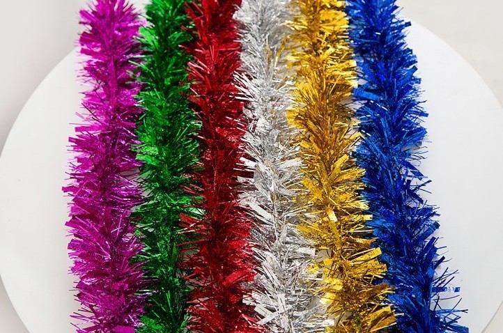 1.7m 1.8m 5 9cm Low Price Wholesale Christmas decorations tinsel Decorative Christmas Tinsel for Party Festive event color bars