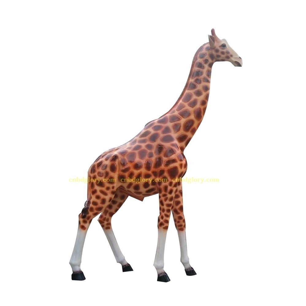 Outdoor plaza garden lawn Street Landscape decoration Design art sculpture Animal Fiberglass Giraffe Statue