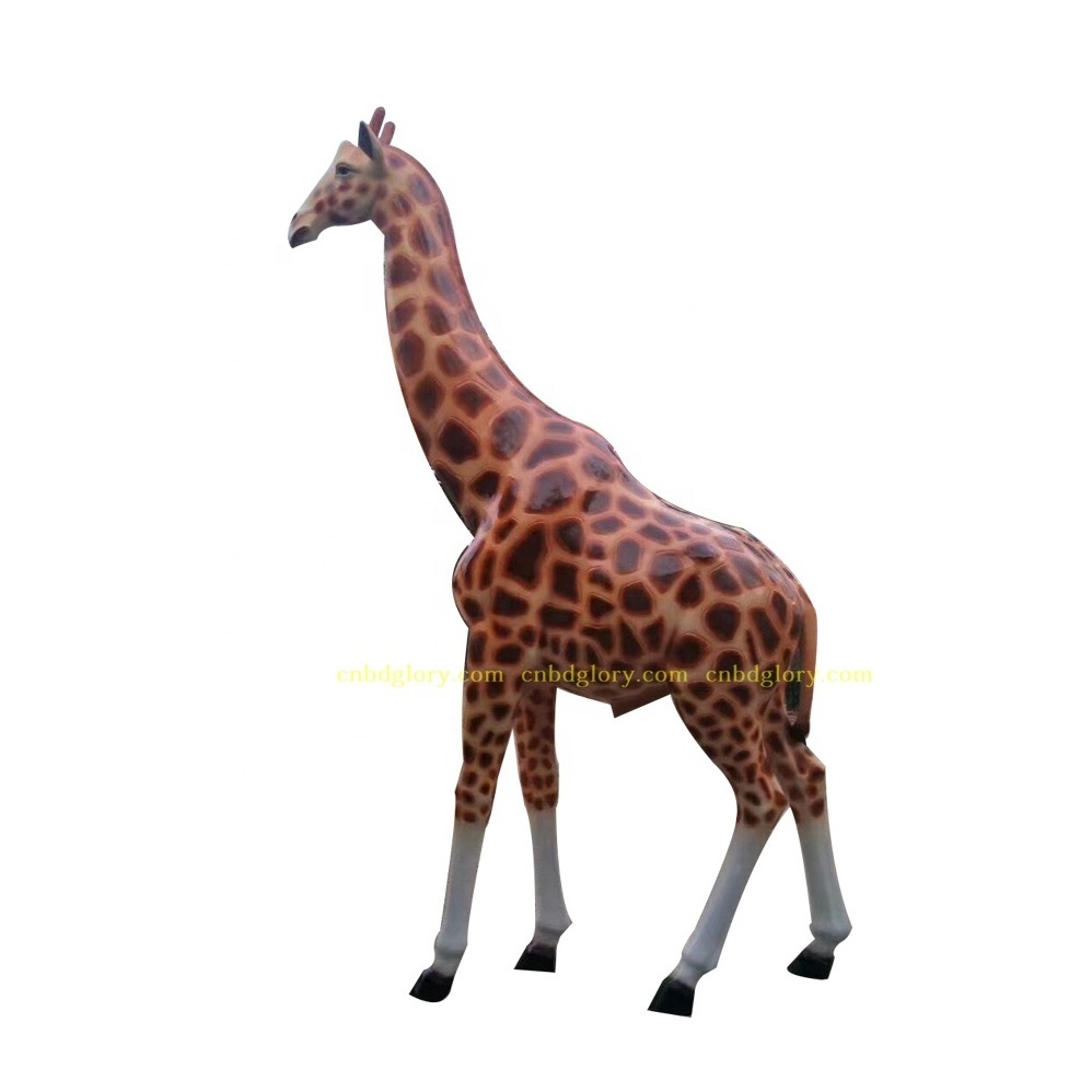 Outdoor plaza garden lawn Street Landscape decoration Design art sculpture Animal Fiberglass Giraffe Statue