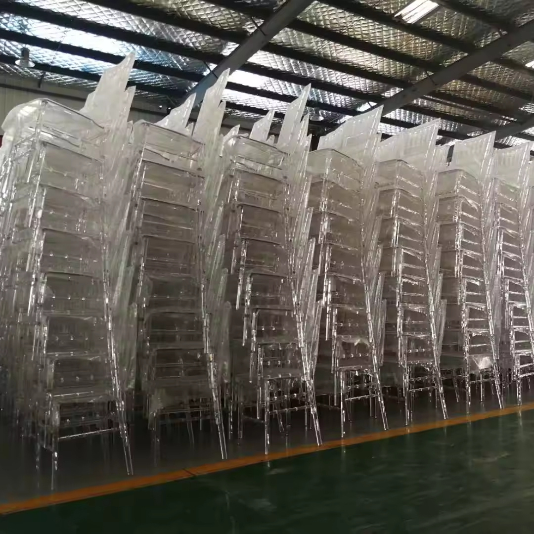 China Factory Modern Hotel Furniture Bulk Plastic Resin Transparent Acrylic Clear Wedding Chivalry Chiavari Chairs for Event