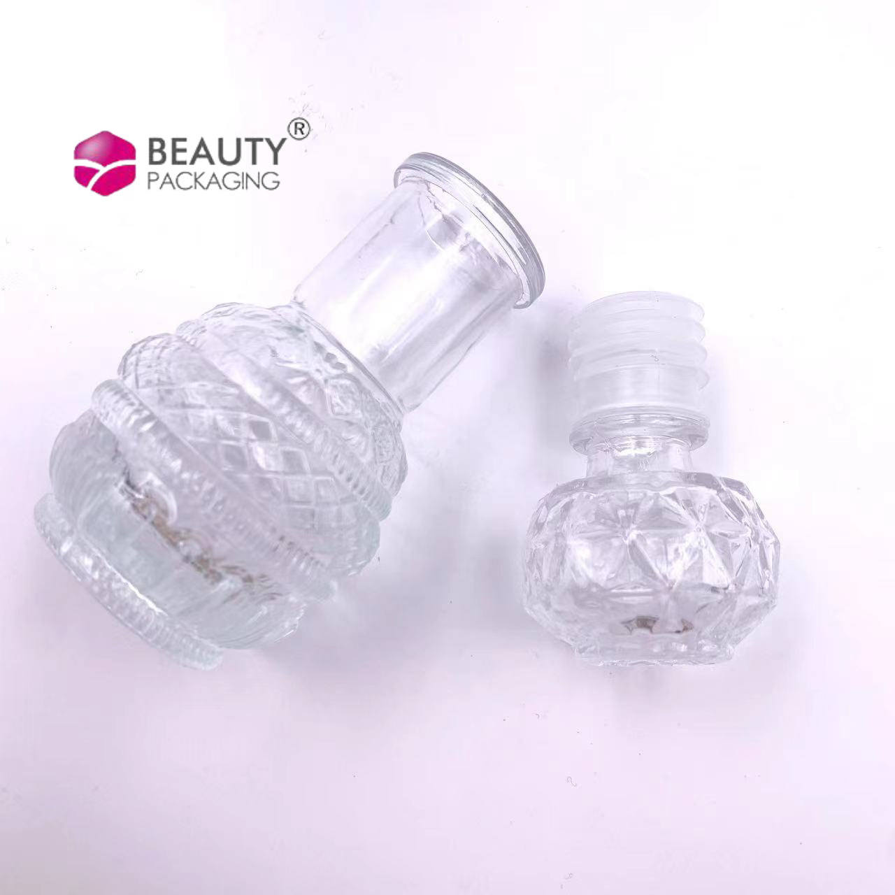 2022 Hot Selling Glass Whiskey Brandy Decanter Bottle Litre Eco-friendly Glass 50ml Round Ball Shape Whiskey