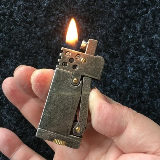 Retro Gasoline Flint Side Pressure Ignition Cigarette Lighters Petrol Trenches Kerosene Lighter Oil Gasoline Fire Creative Gift