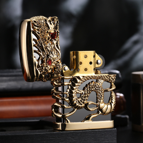 Kerosene lighter personality male metal carving dragon windproof armor pure copper lighter cigarette