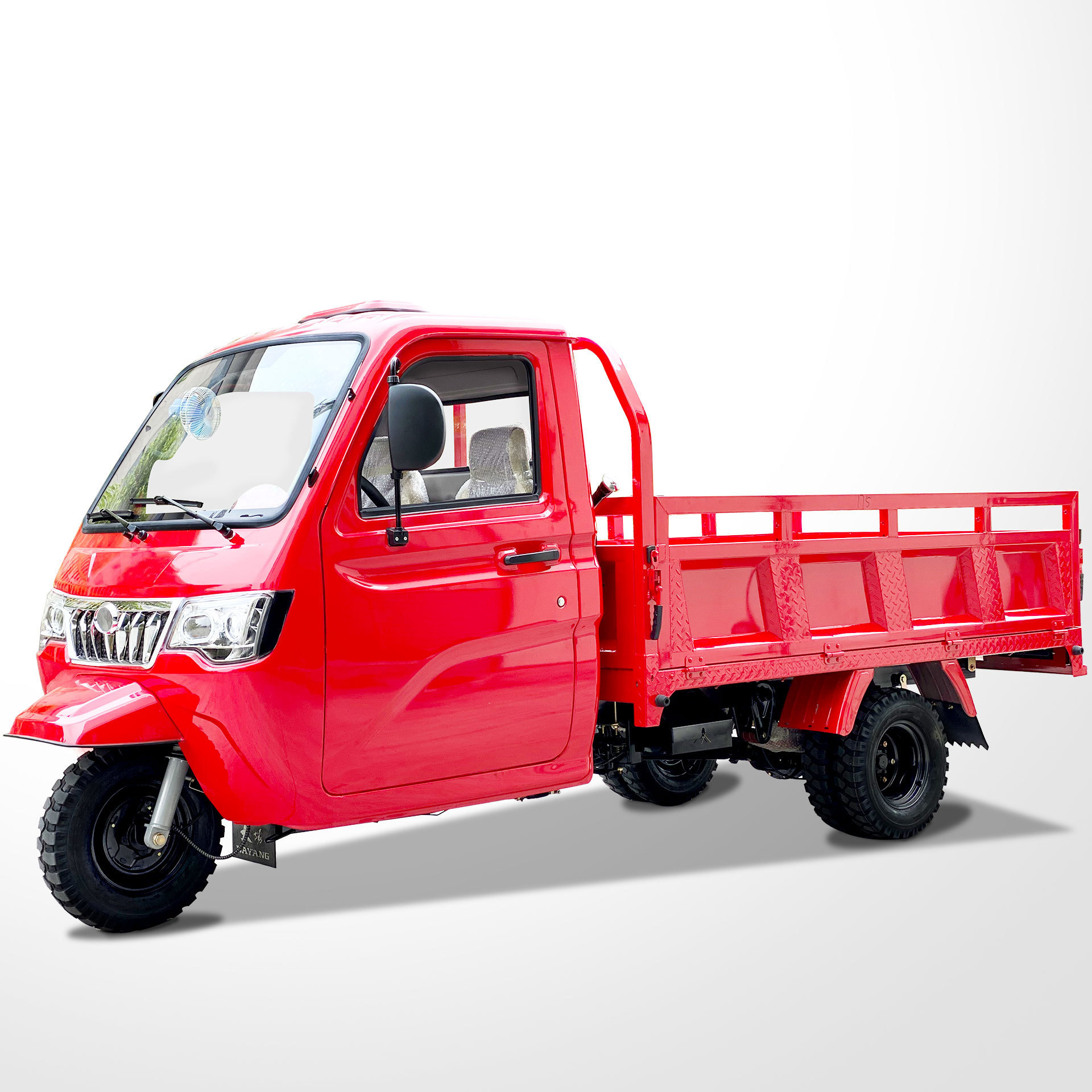 2021 New Type 250cc Water Cooling Closed Container Tricycle Closed Driver Motorized Cab Three Wheel Car for Cargo 2000mm*1350mm