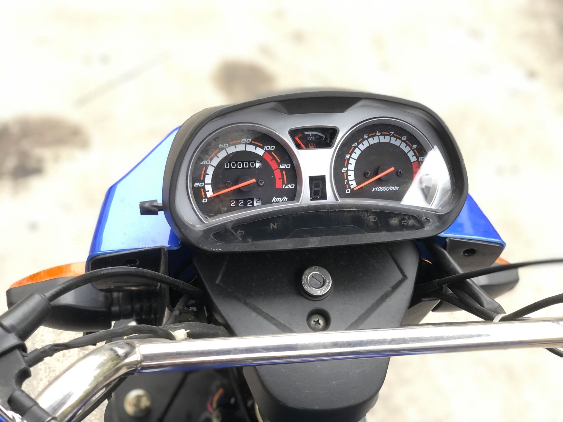 300cc Trimoto Carga Cargo Tricycle Cheap Petrol Three Wheel Gas Powered New Trike Elderly DAYANG 12V Cargo Transportation Open