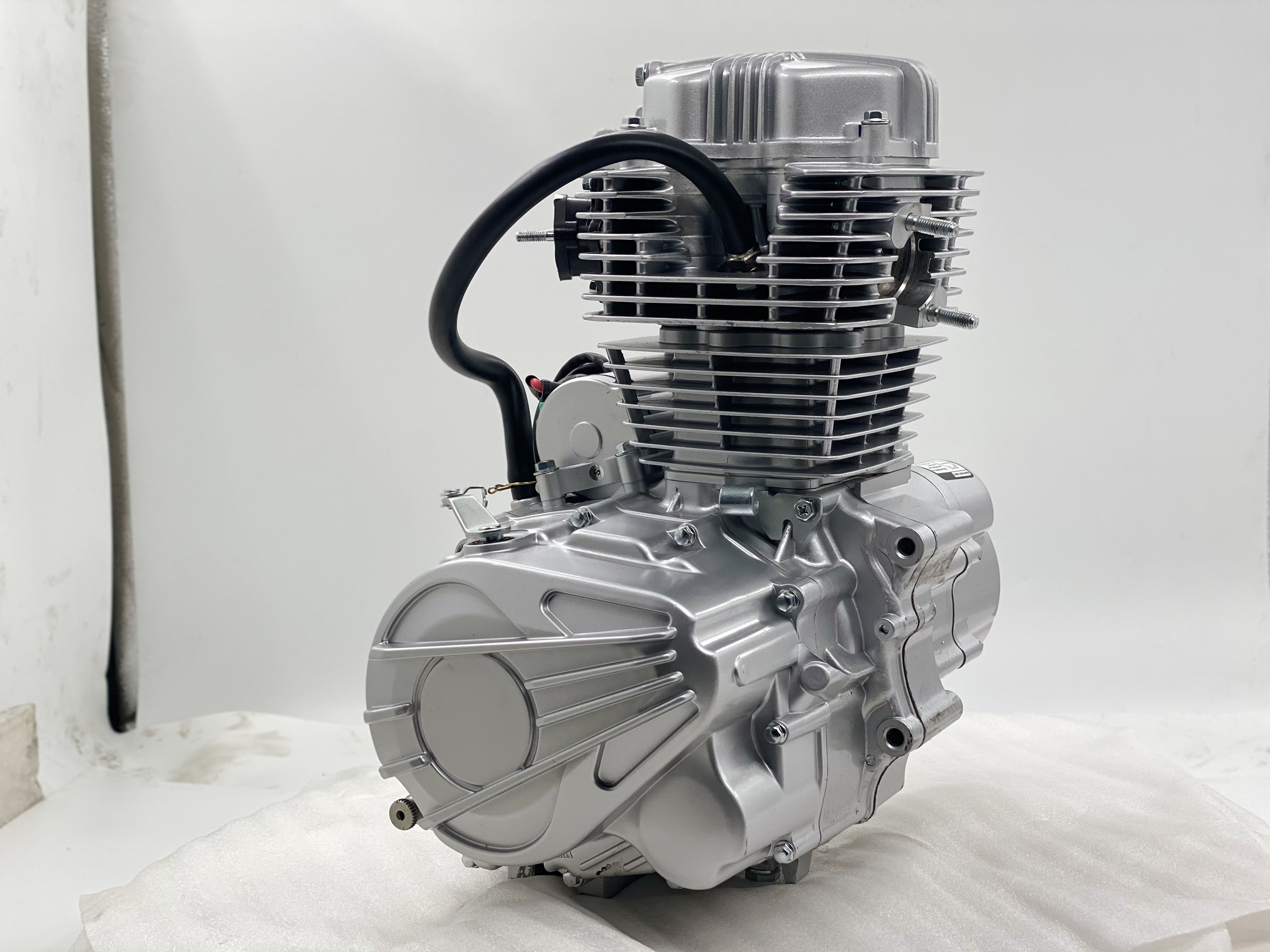 DAYANG YF150 Engine suit for HOYUN Haojin Wanxin Zongshen Loncin Lifan Motorcycles electric / kick tricycle engine