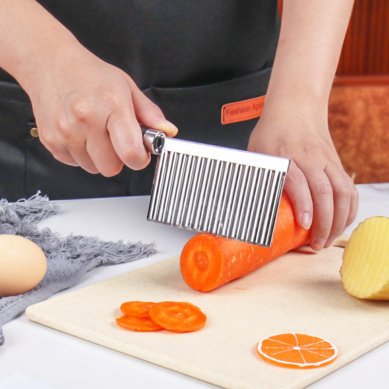 Besafe Stainless Steel Crinkle Wavy Potato chip Cutting Cutter Chopper Slicer Knife for Vegetable French Fry Potato Carrot