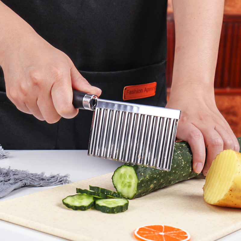 Besafe Stainless Steel Crinkle Wavy Potato chip Cutting Cutter Chopper Slicer Knife for Vegetable French Fry Potato Carrot